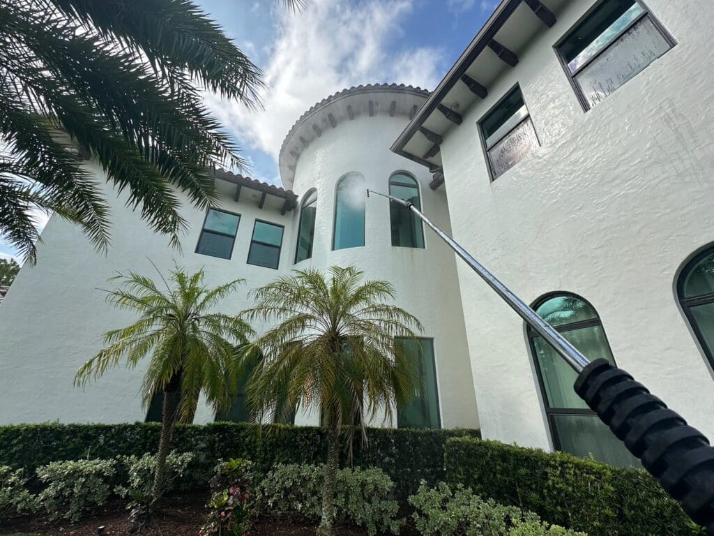 Clean South Florida home exterior after pressure cleaning