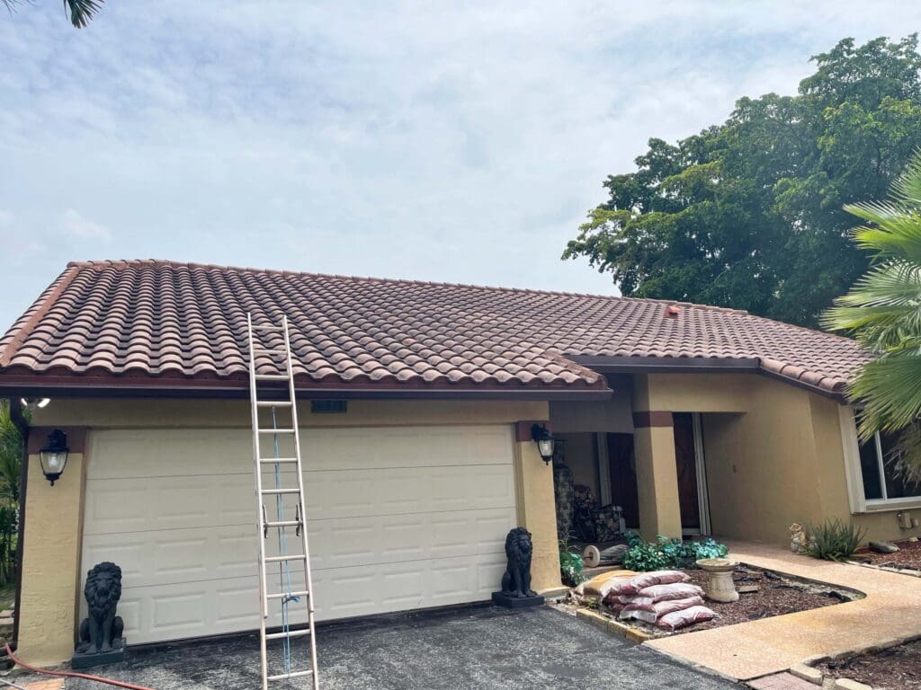 Clean South Florida home exterior after pressure cleaning
