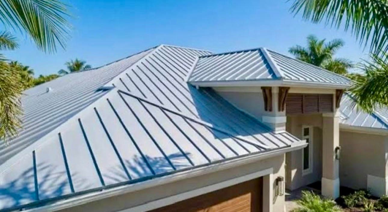 Standing seam metal roof on a South Florida home